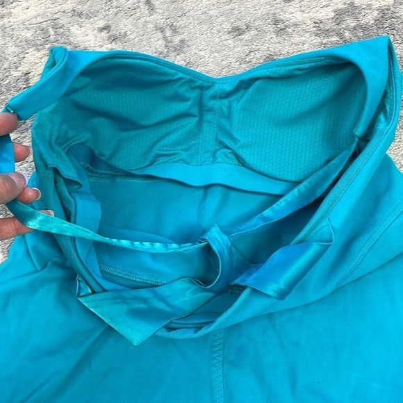 SOLD - Lululemon Practice Daily Tank Top Surge Blue Satin Straps Shelf Bra Sz 10 - Picture 11 of 11